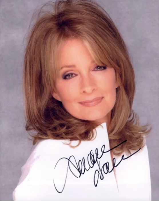 Deidre Hall autograph