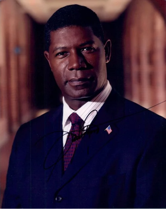 Dennis Haysbert autograph
