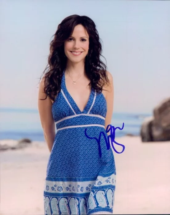 Mary Louise Parker autograph
