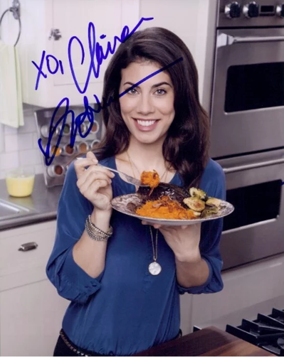 Claire Robinson autograph