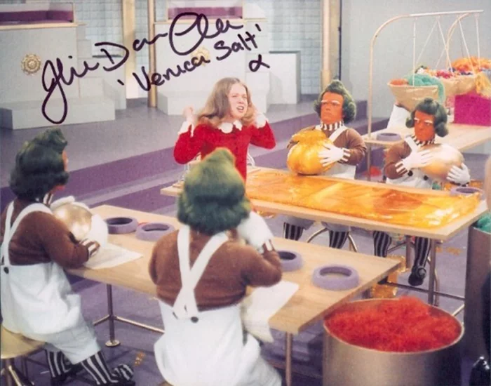 Julie Dawn Cole autograph