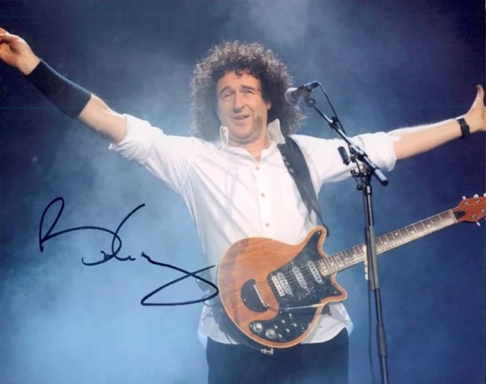 Brian May autograph
