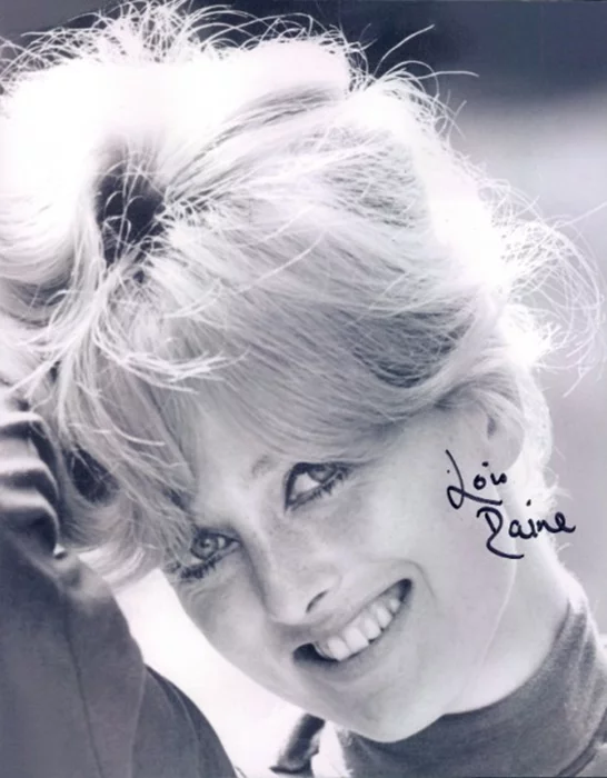 Lois Daine autograph