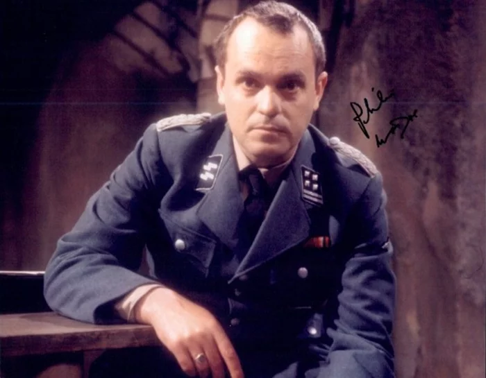 Philip Madoc autograph