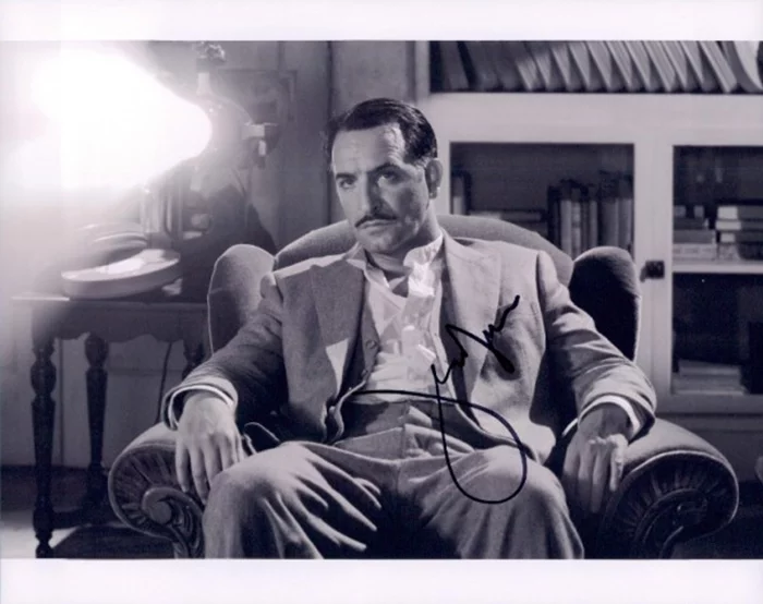 Jean Dujardin autograph