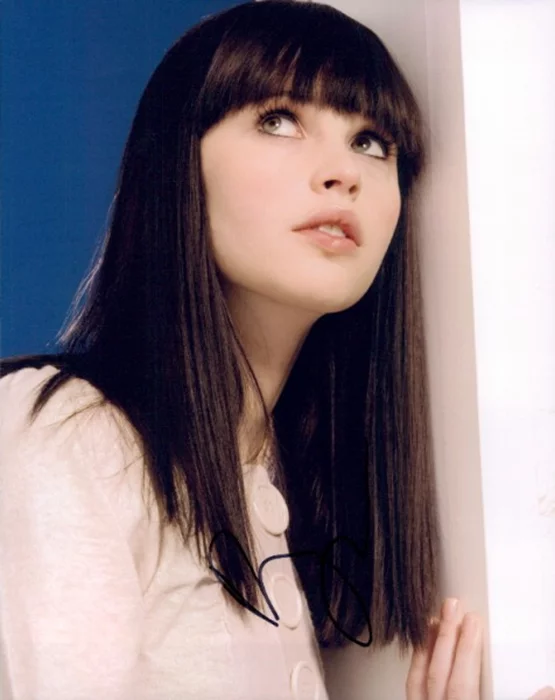 Felicity Jones autograph