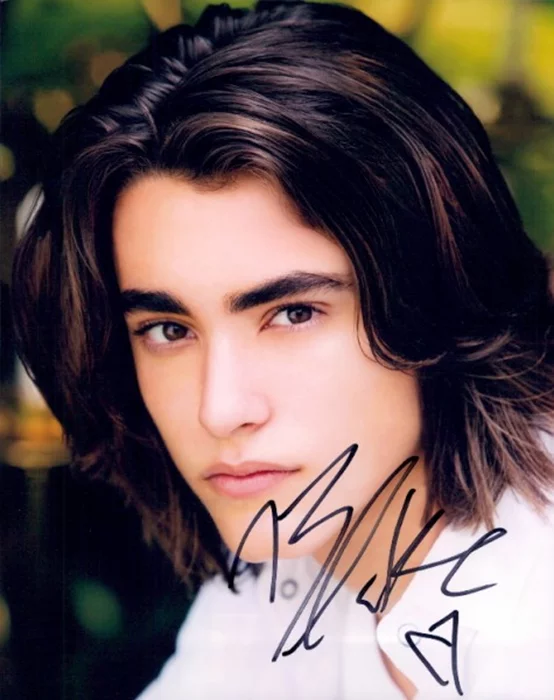 Blake Michael autograph