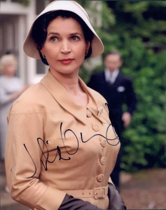 Julia Ormond autograph