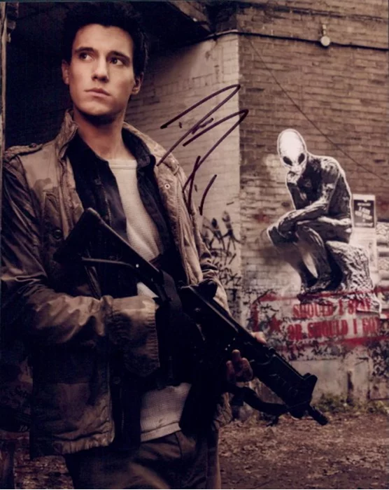 Drew Roy autograph