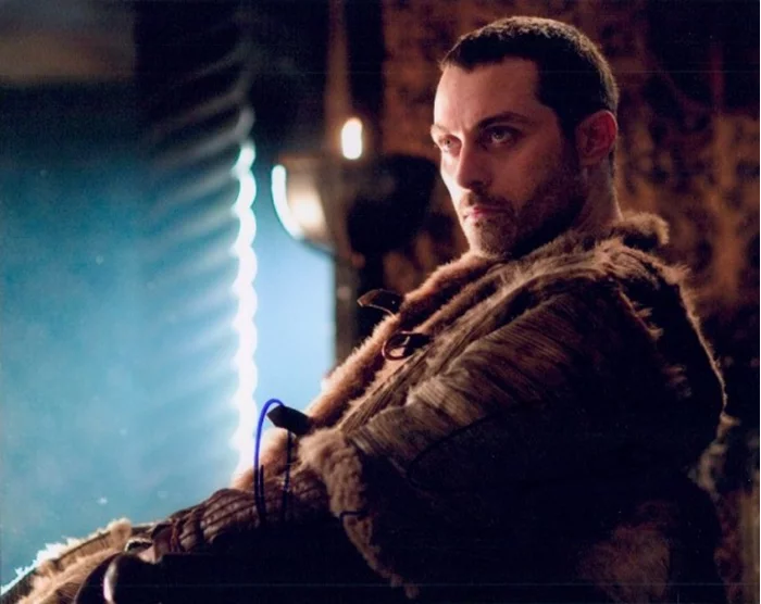 Rufus Sewell autograph