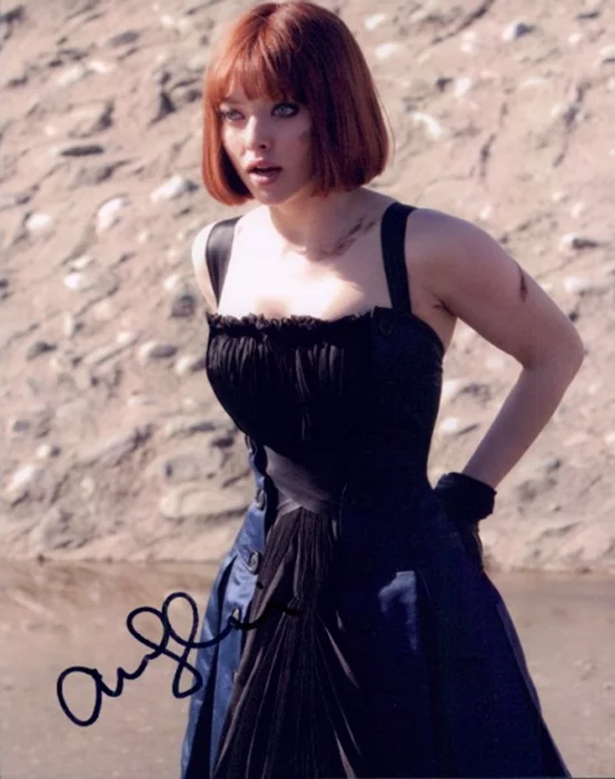 Amanda Seyfried autograph