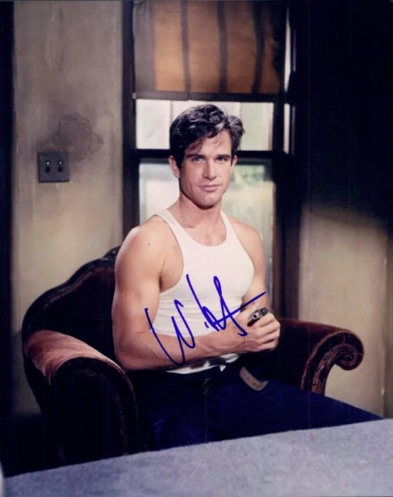 Warren Beatty autograph