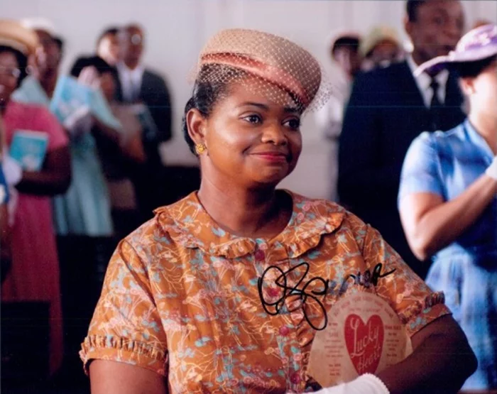 Octavia Spencer autograph