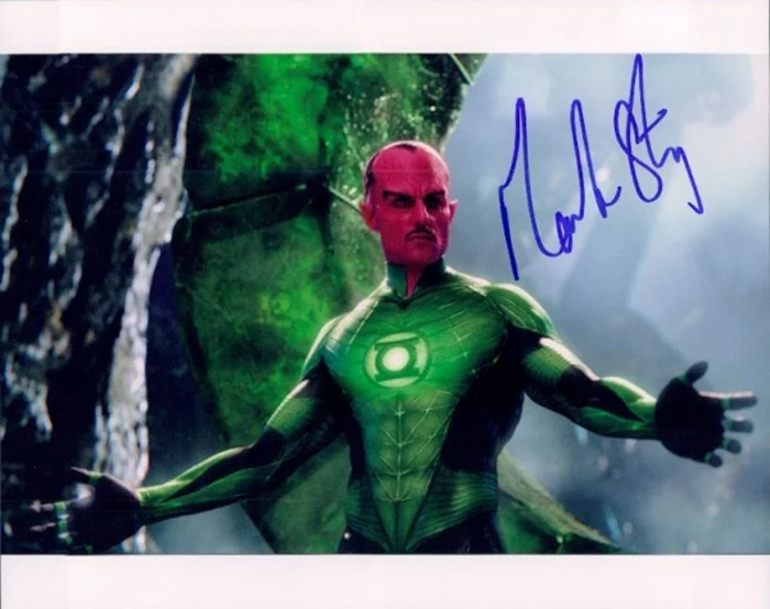 Mark Strong autograph