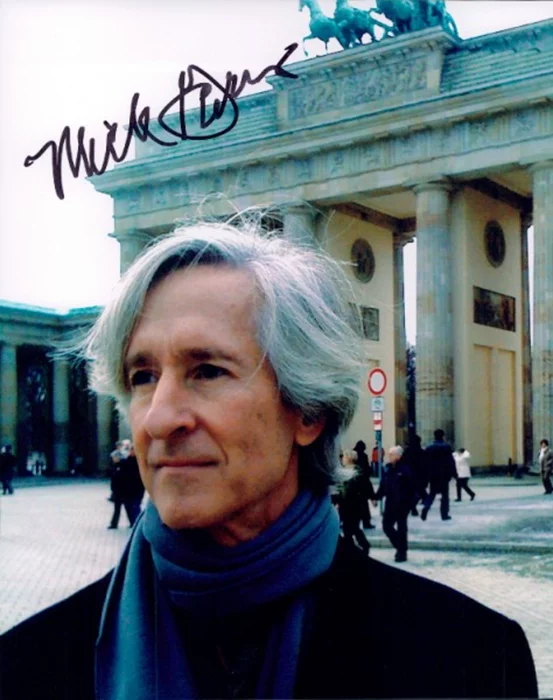 Mick  Garris autograph