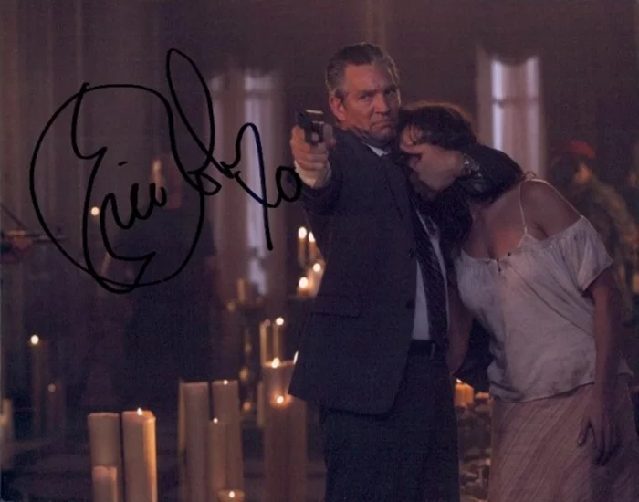 Eric Roberts autograph