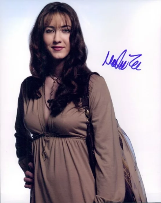Madeline Zima autograph