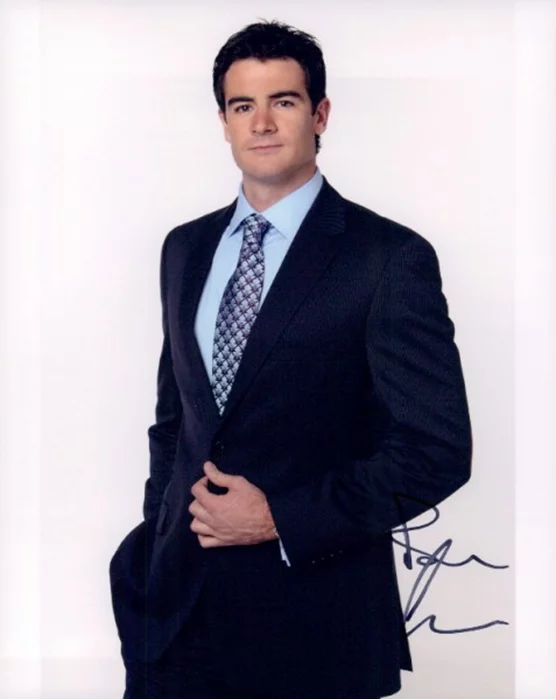 Ben Lawson autograph