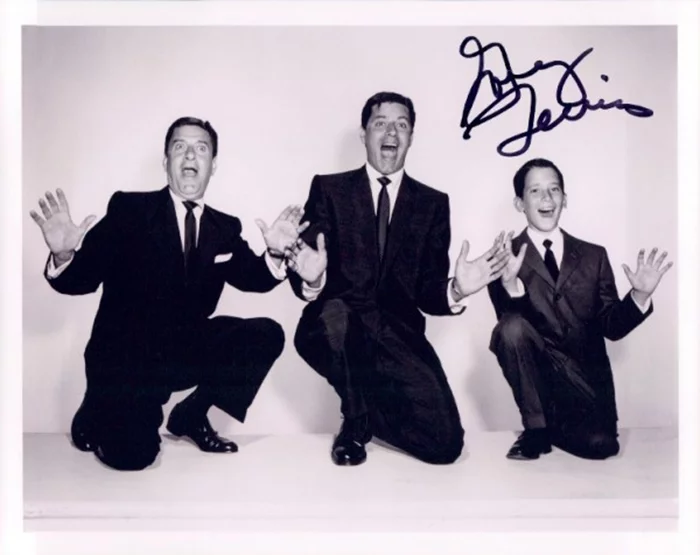 Gary Lewis autograph