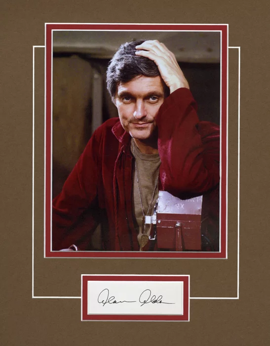 Alan Alda autograph