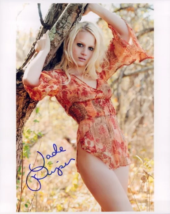 Jade Piper autograph