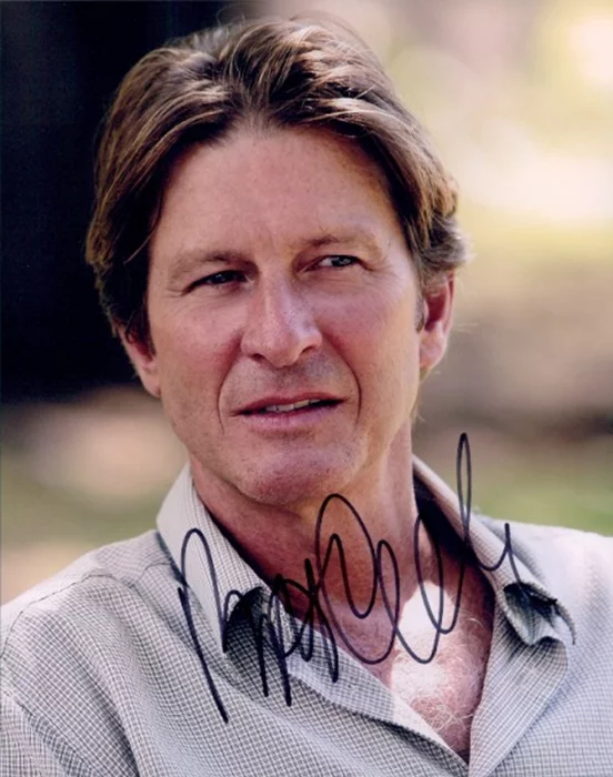 Brett  Cullen autograph