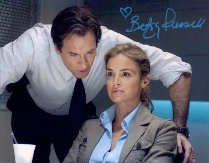 Betsy Russell autograph