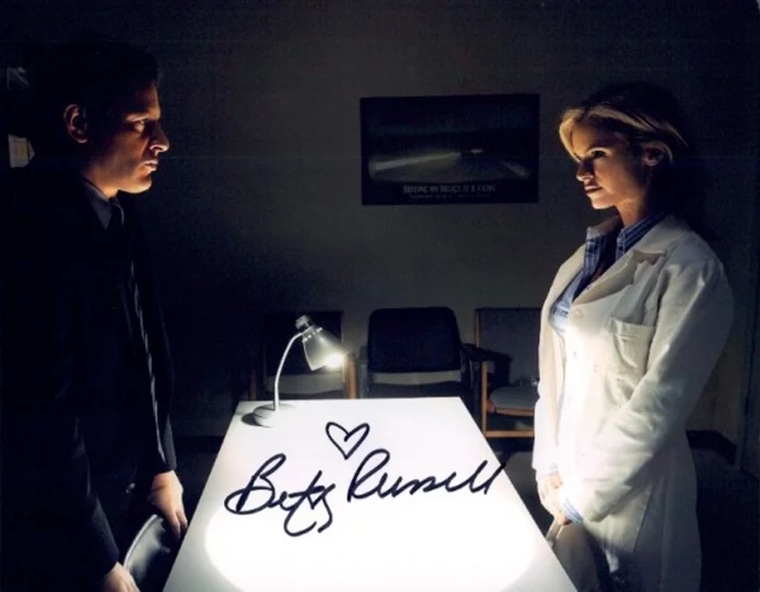 Betsy Russell autograph