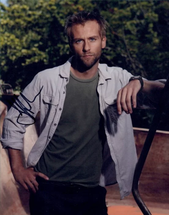 Joe Anderson autograph