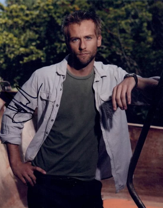 Joe Anderson autograph
