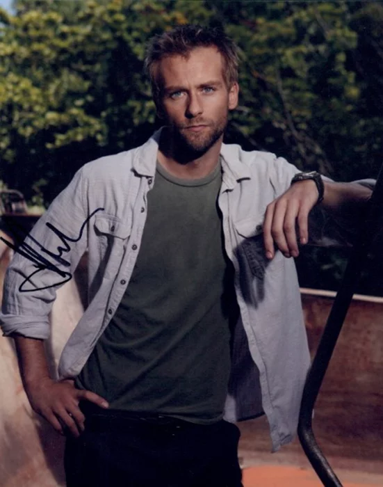 Joe Anderson autograph