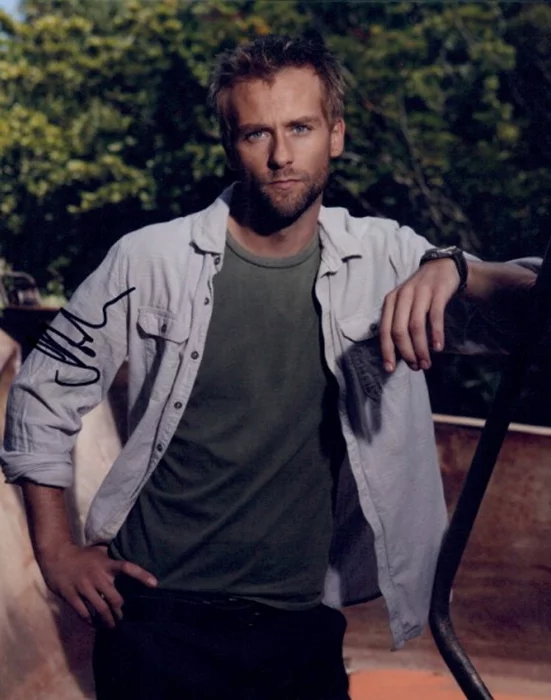 Joe Anderson autograph