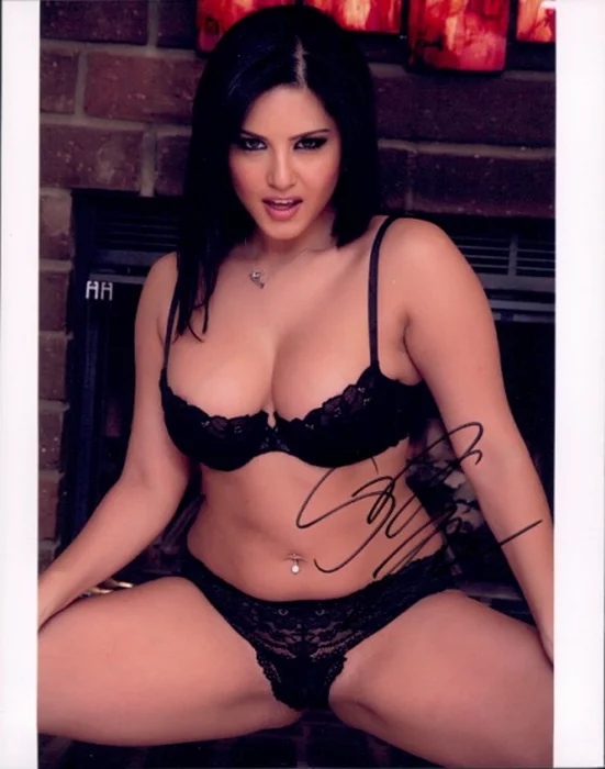 Sunny Leone autograph