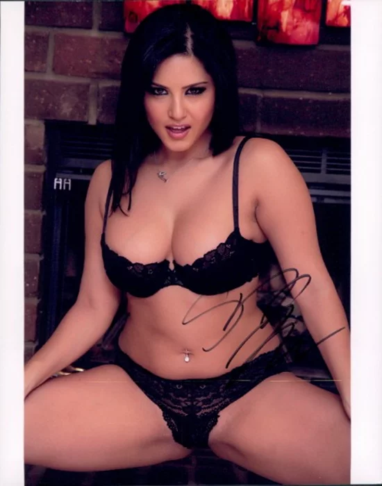 Sunny Leone autograph