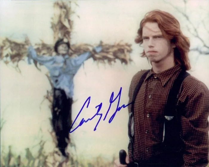 Courtney Gains autograph