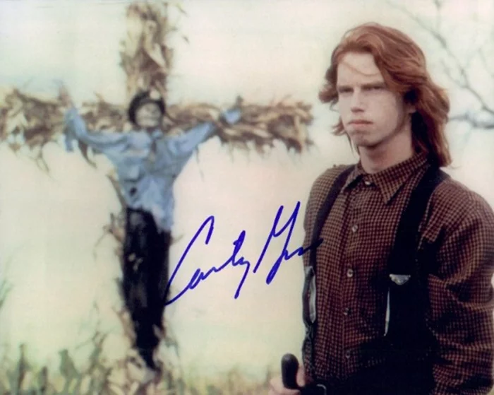 Courtney Gains autograph