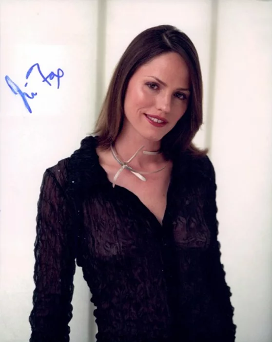 Jorja Fox autograph