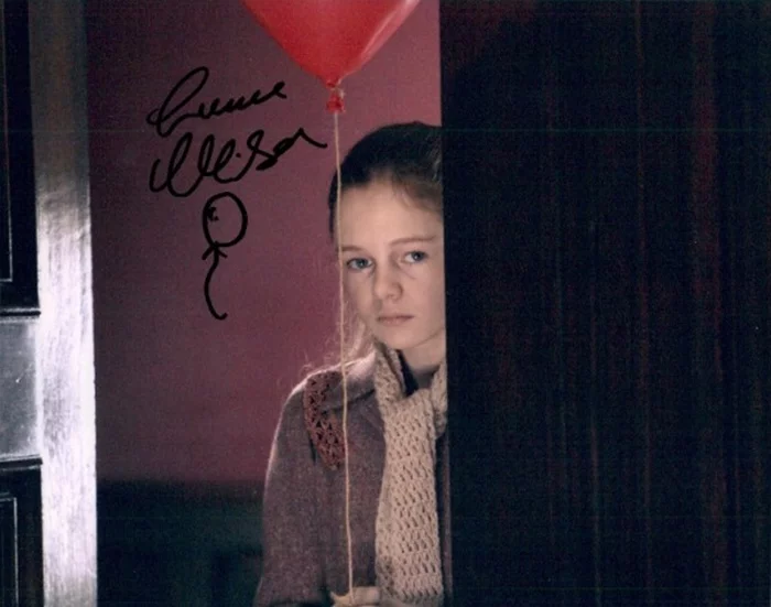 Lauren Wilson autograph