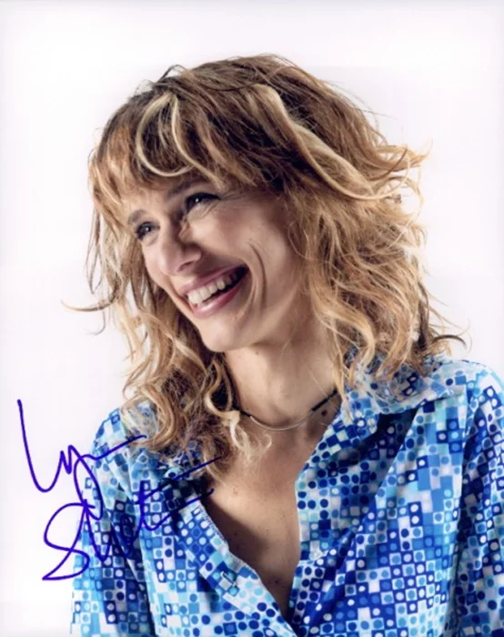 Lynn Shelton autograph