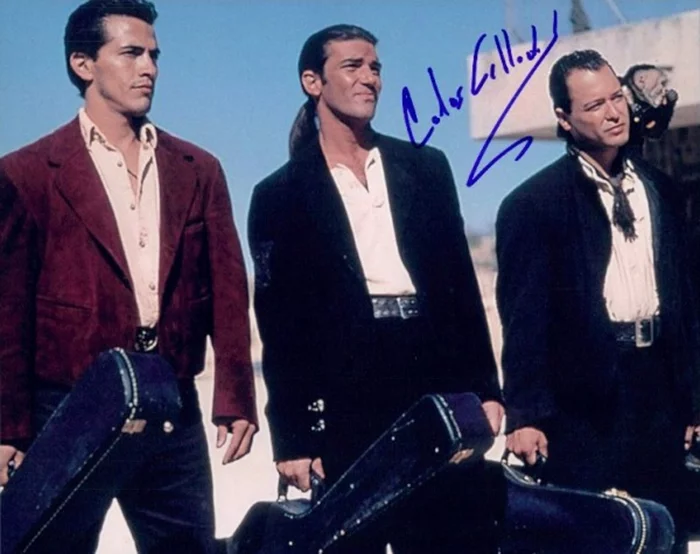 Carlos Gallardo autograph