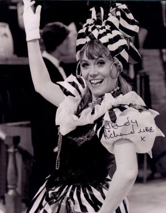 Wendy Richard autograph