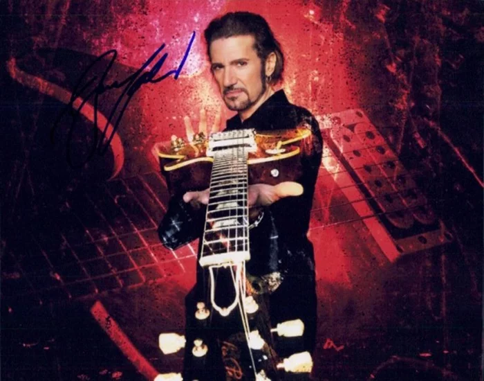 Bruce  Kulick autograph