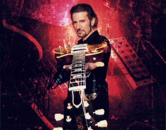 Bruce  Kulick autograph
