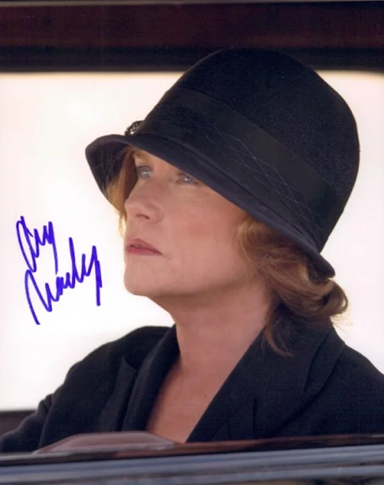 Amy Madigan autograph