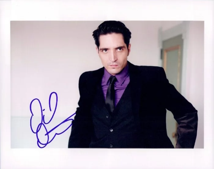 David Dastmalchian autograph