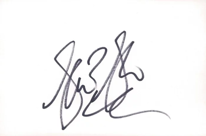 Steven Strait autograph