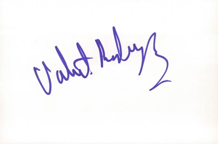 Valente Rodriguez autograph