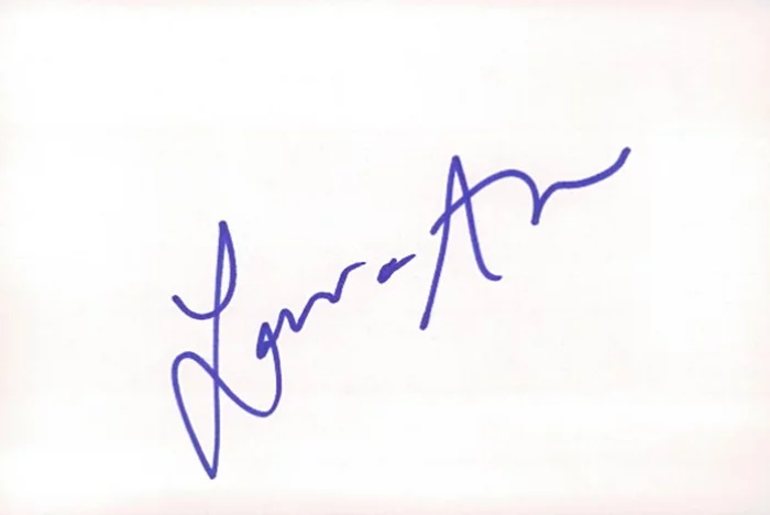 Laura Allen autograph