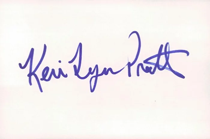 Keri Lynn Pratt autograph