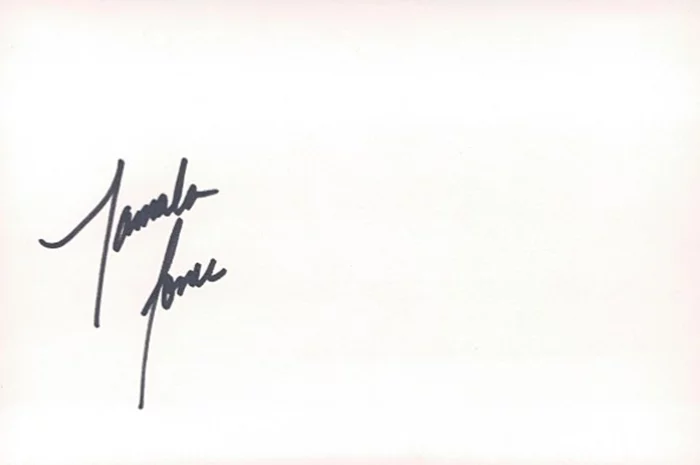 Tamala Jones autograph